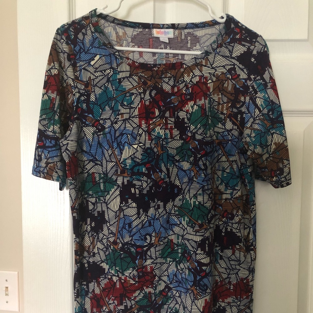 Lularoe Classic T-Shirt, Disney, L